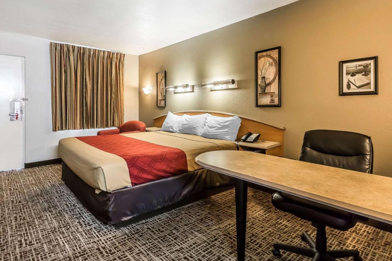 Econo Lodge Bowling Green Buitenkant foto